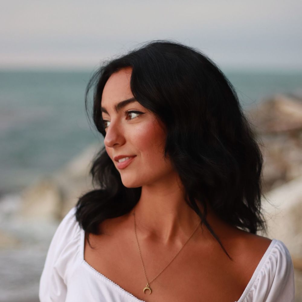 Meet your Posher, Victoria